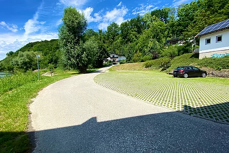 Parkplatz Fußgängerbrücke