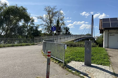 Trinkwasserbrunnen - Frußgängerbrücke