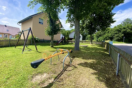 Spielplatz Am Rosenberg - Poikam