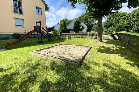 Spielplatz Am Rosenberg - Poikam